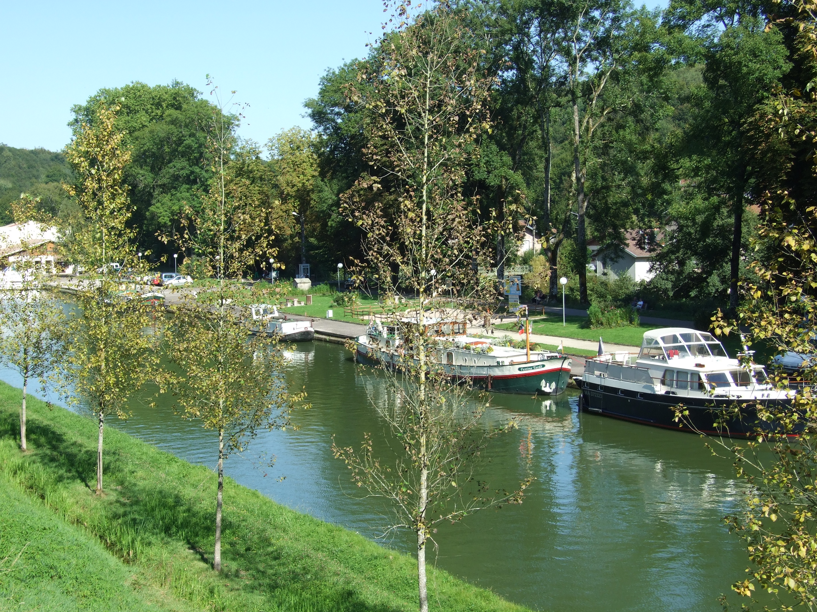 A Fontenoy-le-ChâteauLa Vôge-les-Bains à 6'